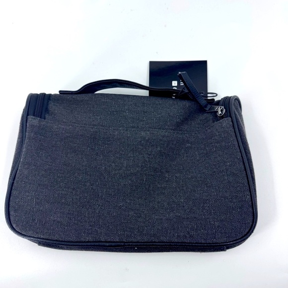 NWT John Varvatos Gray Toiletry Bag Sleek Design - Picture 11 of 11
